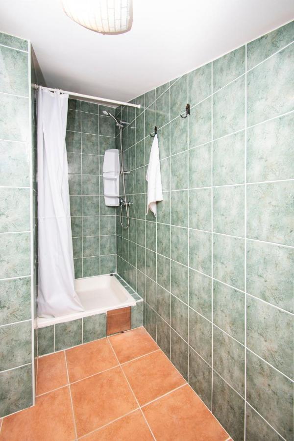 Family Holiday Apartments Lucia Vodice Esterno foto