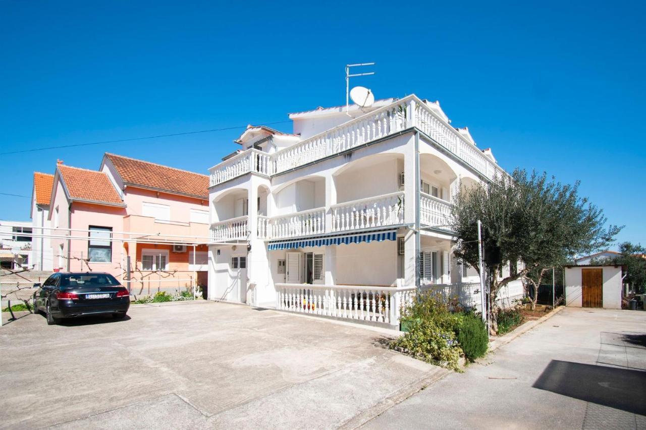 Family Holiday Apartments Lucia Vodice Esterno foto