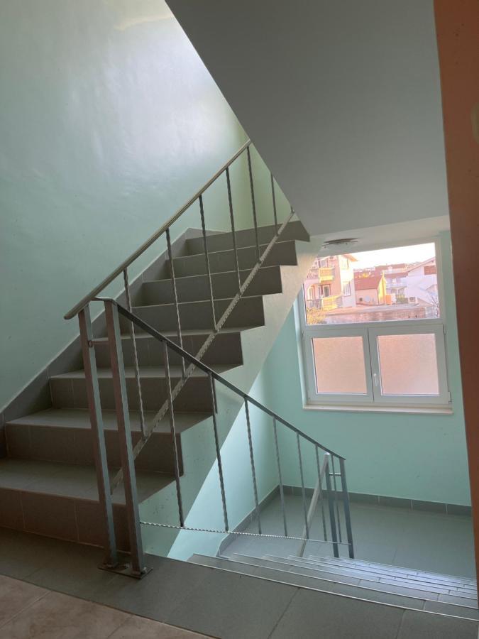 Family Holiday Apartments Lucia Vodice Esterno foto